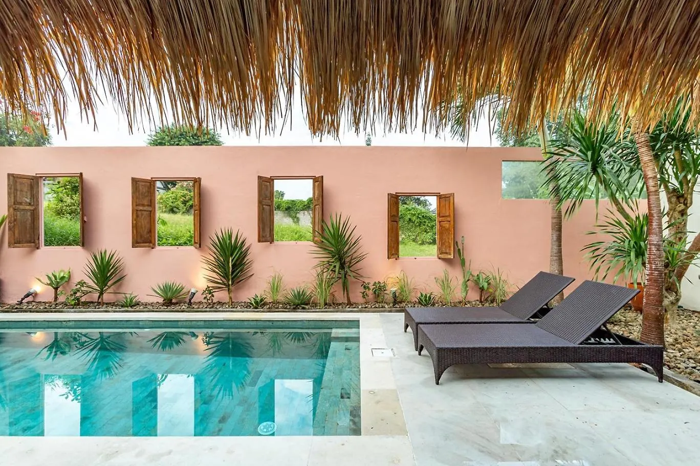 Villa Madah - Secluded & Romantic Retreat 1Br Near Umalas With Private Pool & View